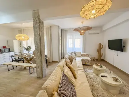 Appartement Lumineux 3 Chambres avec Terrasse au Cœur de Málaga - Photo 5