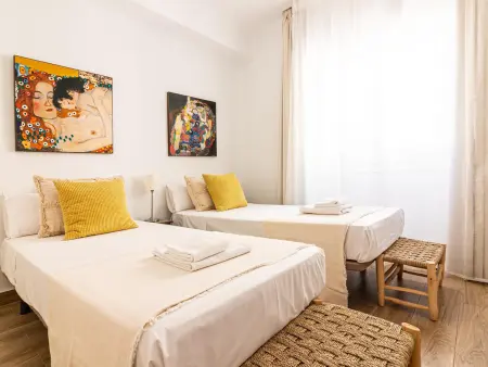 Appartement Lumineux 3 Chambres avec Terrasse au Cœur de Málaga - Photo 6