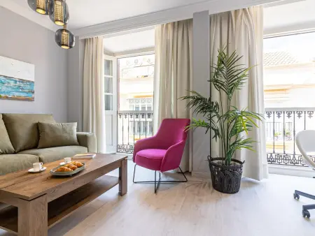 Appartement rénové avec balcon, centre de Malaga, 1 chambre, WiFi, climatisation, cuisine équipée - Photo 3