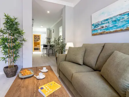 Appartement rénové avec balcon, centre de Malaga, 1 chambre, WiFi, climatisation, cuisine équipée - Photo 5