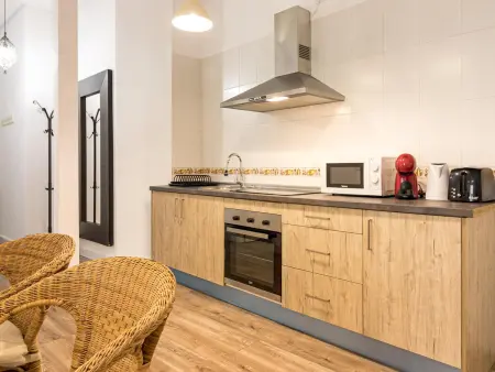 Superbe appartement rénové avec 2 chambres au cœur de Málaga, à 150m de Calle Larios - Photo 5