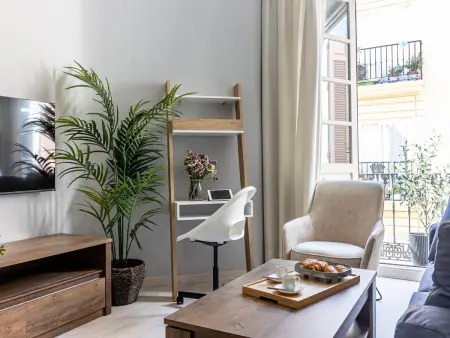 Appartement spacieux au centre de Malaga, 1 chambre, balcon, cuisine équipée, WiFi, climatisation - Photo 3
