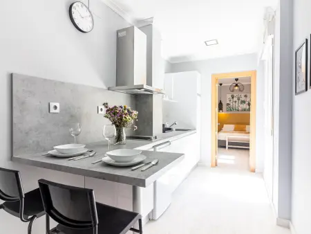Appartement spacieux au centre de Malaga, 1 chambre, balcon, cuisine équipée, WiFi, climatisation - Photo 9