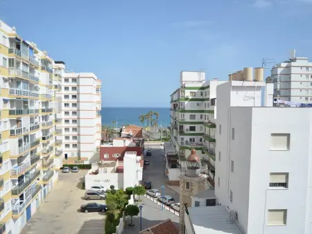 Appartement à 50m de la plage avec piscine, A/C et terrasse - 2 chambres, Torre del Mar - Photo 3