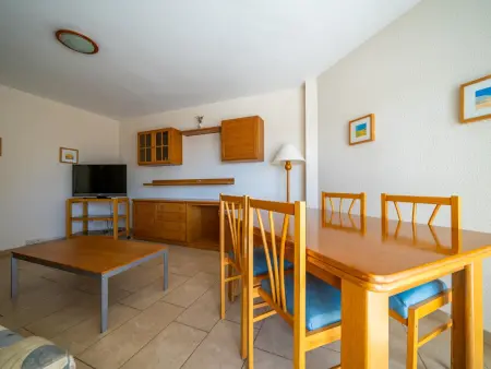 Appartement en bord de mer avec piscine à Torredembarra - 2 chambres, terrasse et parking inclus - Photo 3