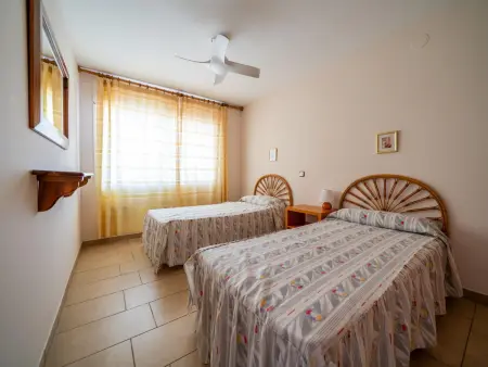 Appartement en bord de mer avec piscine à Torredembarra - 2 chambres, terrasse et parking inclus - Photo 4