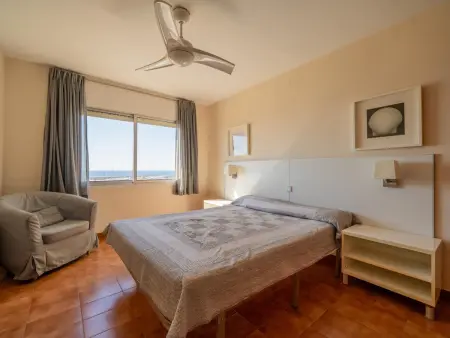 Appartement en Front de Mer avec Terrasse et Piscine - 4 Chambres, Wifi, Parking à Torredembarra - Photo 6