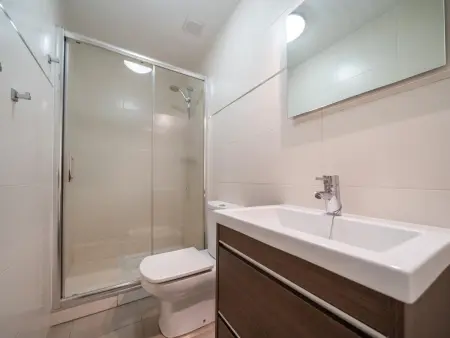 Appartement 80m² à 150m de la mer avec terrasse, piscine, climatisation et parking - Torredembarra - Photo 11