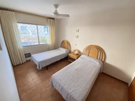 Appartement en bord de mer avec piscine, terrasse et parking à Torredembarra - Photo 4