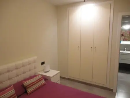 Charmant Appartement à 150m de la Mer avec Piscine, Climatisation et Parking à Torredembarra - Photo 6