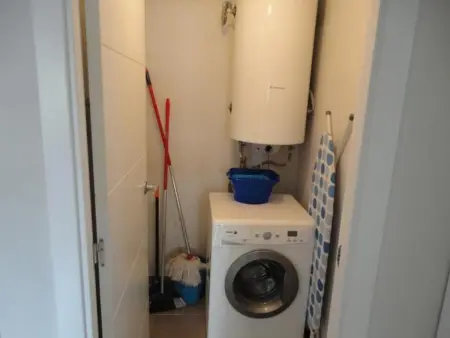 Charmant Appartement à 150m de la Mer avec Piscine, Climatisation et Parking à Torredembarra - Photo 8