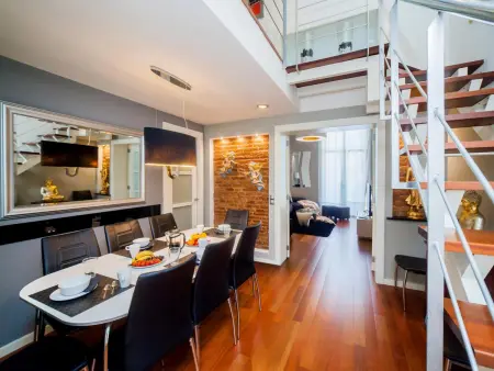 Luxueux Duplex au Centre de Barcelone avec 5 Chambres et Balcon - Photo 5