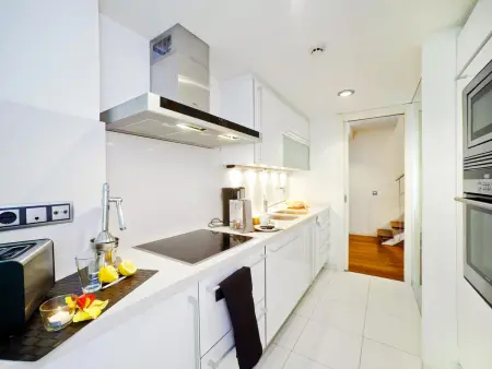 Luxueux Duplex au Centre de Barcelone avec 5 Chambres et Balcon - Photo 7