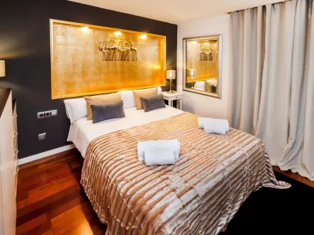 Luxueux Duplex au Centre de Barcelone avec 5 Chambres et Balcon - Photo 9