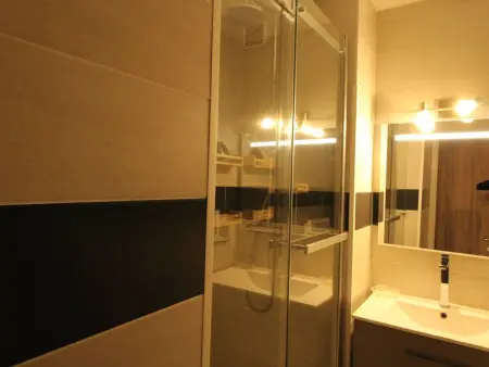 Superbe 2 Pièces Tout Confort à Luchon - Parking, WIFI, Près Télécabine - Photo 12