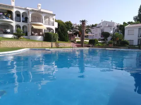 Appartement à Peníscola, 2 Chambres, Piscine, Proche Plages, Parking Inclus - Photo 2