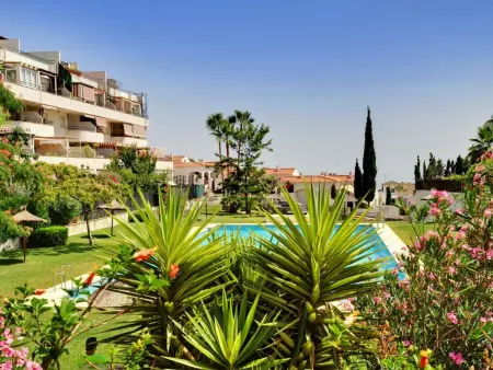 Appartement tranquille entre golf et mer avec piscine - Photo 2