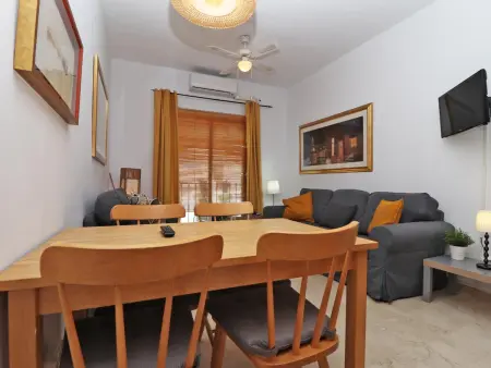 Charmant Appartement 2 Chambres au Cœur de Malaga avec Parking Privé et Wi-Fi Gratuit - Photo 12