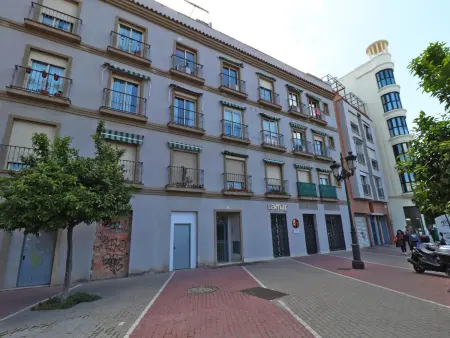 Charmant Appartement 2 Chambres au Cœur de Malaga avec Parking Privé et Wi-Fi Gratuit - Photo 22