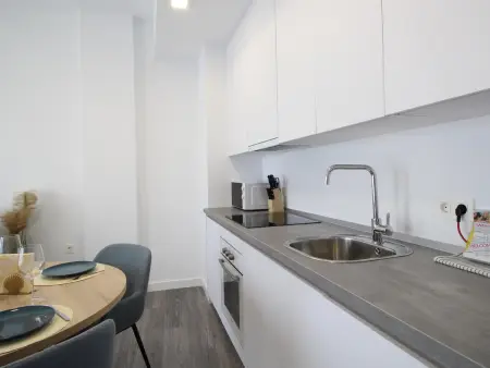 Duplex Loft spacieux et lumineux avec Wi-Fi, climatisation et parking au cœur de Malaga - Photo 5