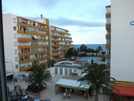 Appartement confort, 50m plage, 4 pers, terrasse, TV, lave-linge - Photo 3