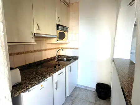 Appartement confort, 50m plage, 4 pers, terrasse, TV, lave-linge - Photo 23