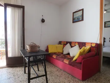 Appartement Confortable à Roses, 1 Chambre, Proche Plage, Terrasse Idéale pour 2/3 Personnes - Photo 8