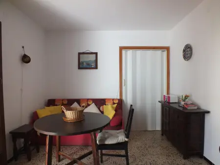 Appartement Confortable à Roses, 1 Chambre, Proche Plage, Terrasse Idéale pour 2/3 Personnes - Photo 10