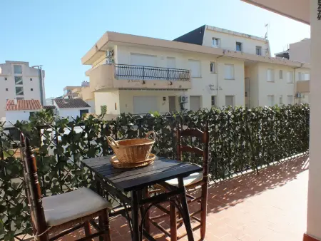 Appartement Confortable à Roses, 1 Chambre, Proche Plage, Terrasse Idéale pour 2/3 Personnes - Photo 14