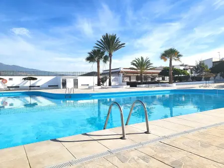 Location saisonnière : Appartement rénové avec 2 chambres et 4 piscines à Costa del Silencio - Photo 1