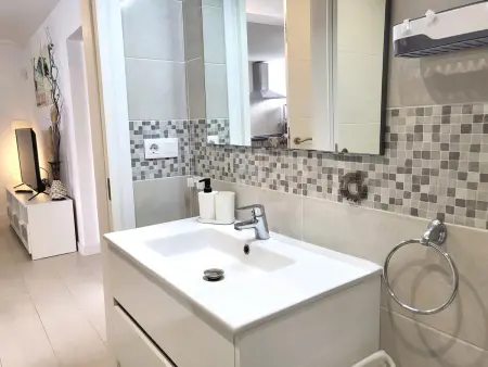 Location saisonnière : Appartement rénové avec 2 chambres et 4 piscines à Costa del Silencio - Photo 23