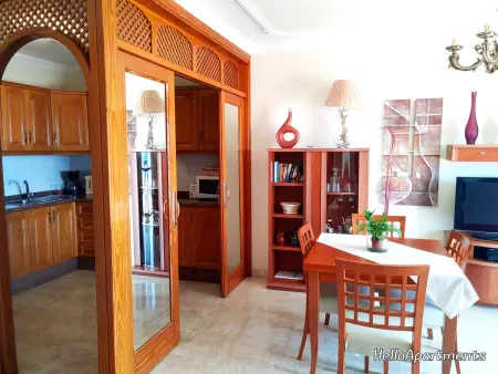 Duplex au centre de Los Cristianos à 50m de la plage avec solarium - Photo 2