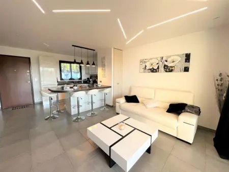 Appartement 2 pièces avec terrasse, climatisé, parking, WIFI - Porticcio - Photo 2