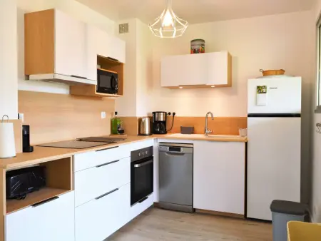 Appartement rénové 2021 avec balcon et garage, proche golf, 3 pièces, 6 couchages, Le Lavandou. - Photo 6