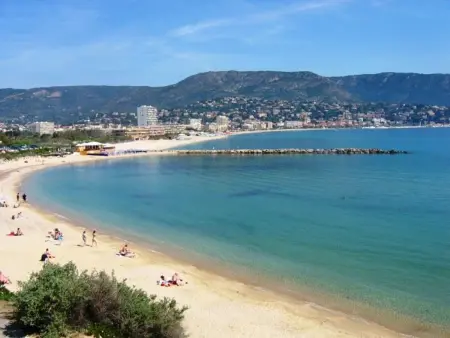 Appartement rénové 2021 avec balcon et garage, proche golf, 3 pièces, 6 couchages, Le Lavandou. - Photo 15