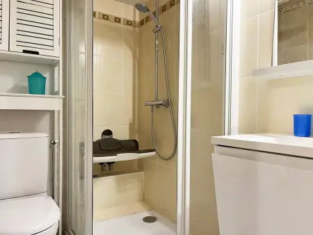 Appartement familial climatisé avec piscine, terrasse et parking - 5 couchages - Le Lavandou - Photo 8