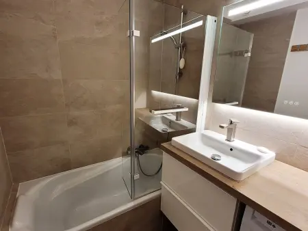 Appartement rénové, calme, proche centre, parking, Wifi inclus - Photo 11