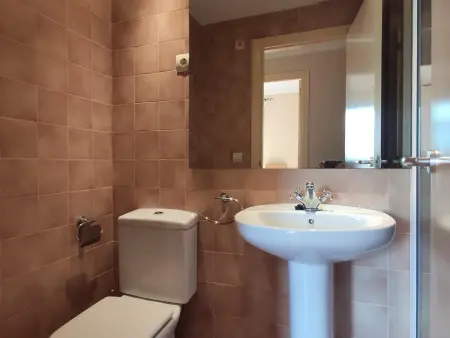 Bel Appartement à Proximité de la Mer avec Piscine et Grand Jardin - Photo 11