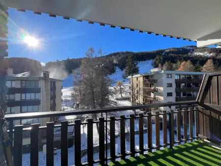 Studio spacieux rénové proche pistes avec balcon, WiFi inclus, pour 4 personnes à Pra Loup - Photo 11