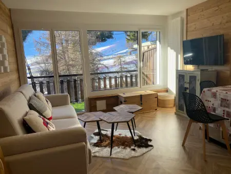 Studio spacieux rénové proche pistes avec balcon, WiFi inclus, pour 4 personnes à Pra Loup - Photo 13