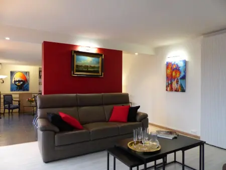 Appartement panoramique au centre de Moulins avec terrasse, 2 chambres, et équipements modernes - Photo 11