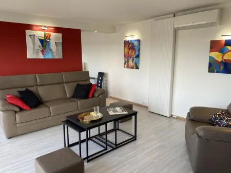 Appartement lumineux à Moulins avec terrasse et proche centre - Photo 3