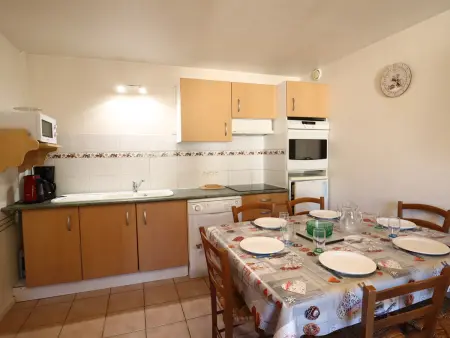 Appartement 6 personnes avec balcon, cœur du vieux village, proche remontées mécaniques et commerces - Photo 1