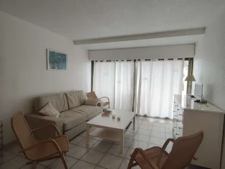 Appartement T2 avec Terrasse et Piscine, Parking Privé, Espace Aquatique - Le Barcarès - Photo 2