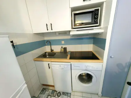 T2 Climatisé Proche Plage avec Piscine et Parking - Photo 7