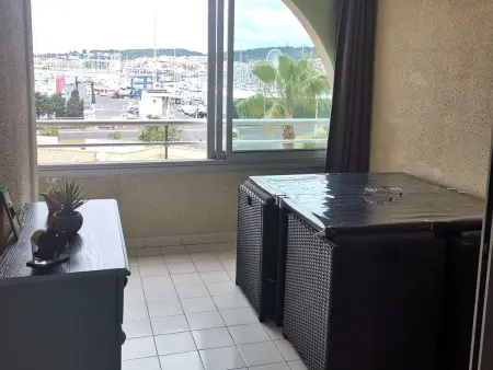 T2 Climatisé Proche Plage avec Piscine et Parking - Photo 16