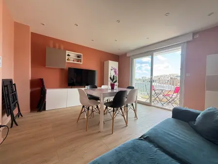 Appartement Moderne Centre-Ville, Proche Plage, 5 Couchages, Parking Privé - Photo 2