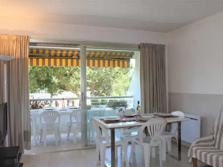 Moderne T3, 2 chambres, climatisé, parking, plage à pied - Photo 2