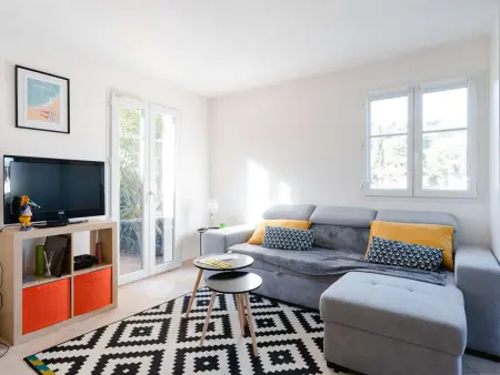Charmant T2 en rez-de-jardin avec piscine, garage et WIFI à Narbonne-Plage - Photo 1