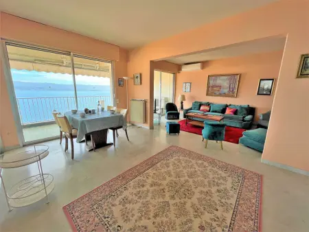Grand appartement 4 pièces avec terrasse, climatisation et parking à Ajaccio - Photo 2